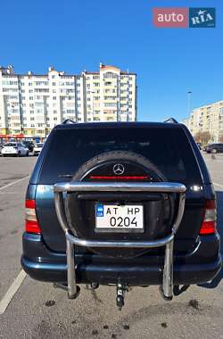 Внедорожник / Кроссовер Mercedes-Benz M-Class 2001 в 