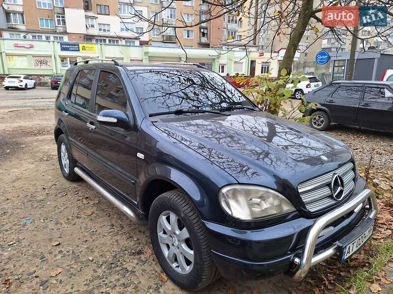 Внедорожник / Кроссовер Mercedes-Benz M-Class 2001 в Ивано-Франковске