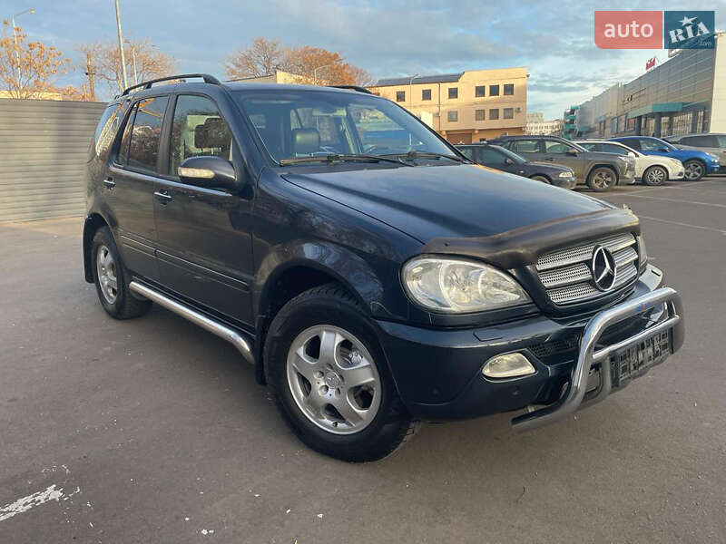 Mercedes-Benz M-Class 2003