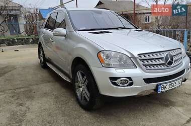 Внедорожник / Кроссовер Mercedes-Benz M-Class 2008 в 