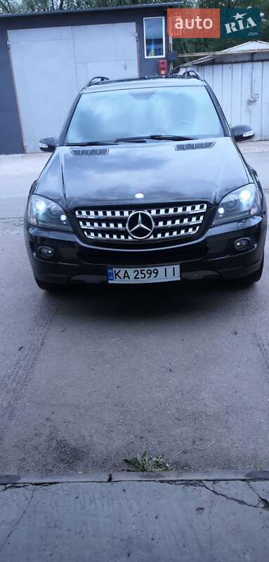 Внедорожник / Кроссовер Mercedes-Benz M-Class 2008 в 