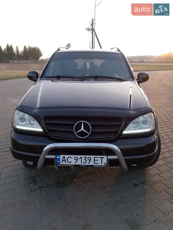 Mercedes-Benz M-Class 1998
