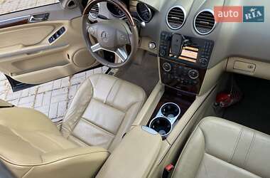 Внедорожник / Кроссовер Mercedes-Benz M-Class 2009 в 