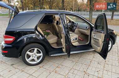 Внедорожник / Кроссовер Mercedes-Benz M-Class 2009 в 