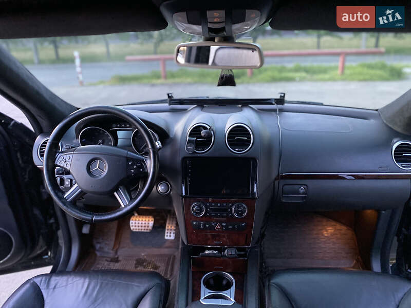 Внедорожник / Кроссовер Mercedes-Benz M-Class 2005 в Киеве