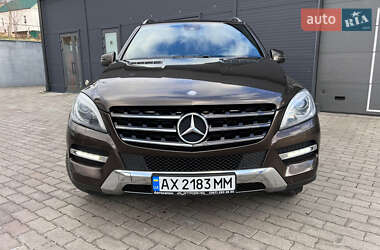 Внедорожник / Кроссовер Mercedes-Benz M-Class 2013 в 