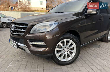 Внедорожник / Кроссовер Mercedes-Benz M-Class 2013 в 
