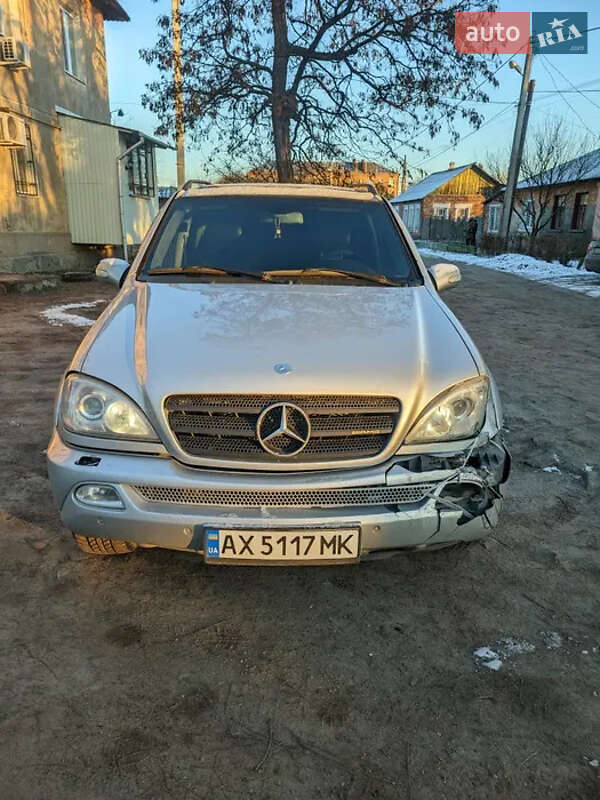 Позашляховик / Кросовер Mercedes-Benz M-Class 2000 в Харкові