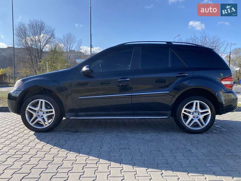 Позашляховик / Кросовер Mercedes-Benz M-Class 2008 в Дніпрі