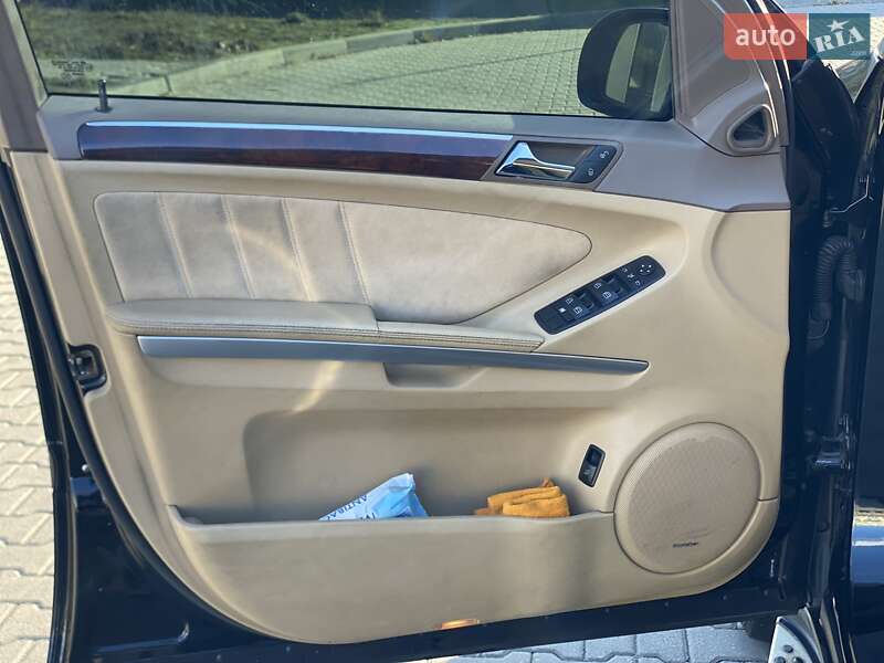 Позашляховик / Кросовер Mercedes-Benz M-Class 2008 в Дніпрі