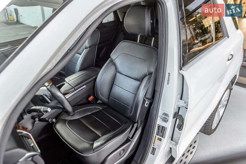 Внедорожник / Кроссовер Mercedes-Benz M-Class 2014 в Львове