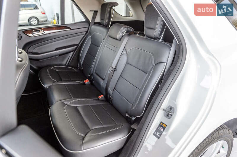 Внедорожник / Кроссовер Mercedes-Benz M-Class 2014 в Львове