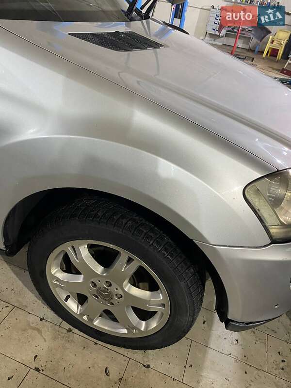 Внедорожник / Кроссовер Mercedes-Benz M-Class 2005 в Ивано-Франковске