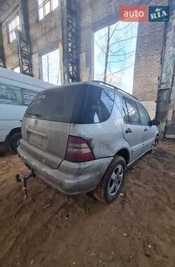 Внедорожник / Кроссовер Mercedes-Benz M-Class 2001 в Киеве