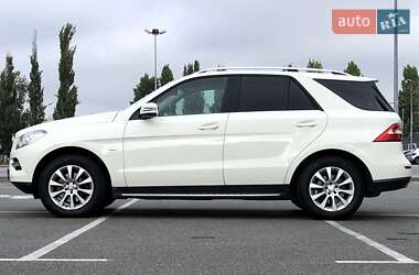 Внедорожник / Кроссовер Mercedes-Benz M-Class 2012 в Киеве