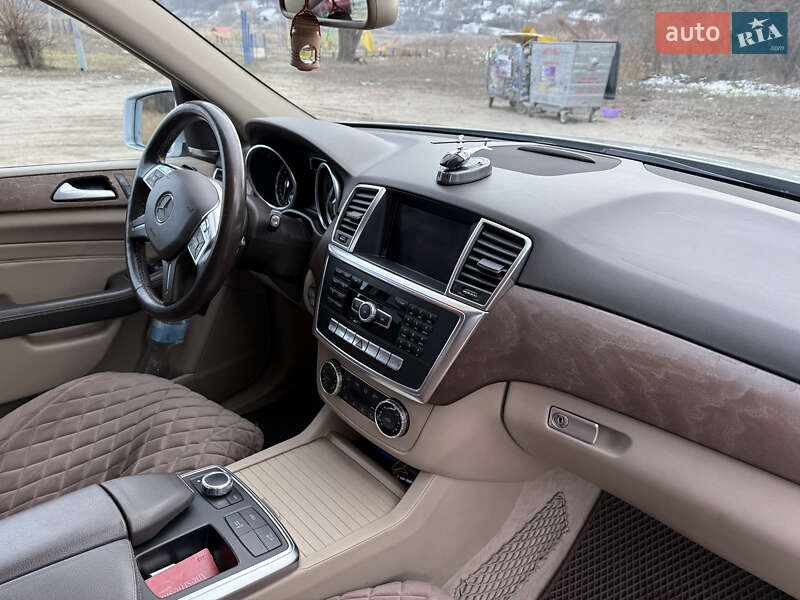 Позашляховик / Кросовер Mercedes-Benz M-Class 2013 в Києві