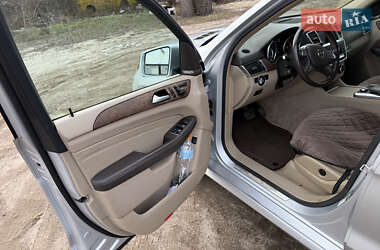Внедорожник / Кроссовер Mercedes-Benz M-Class 2013 в 
