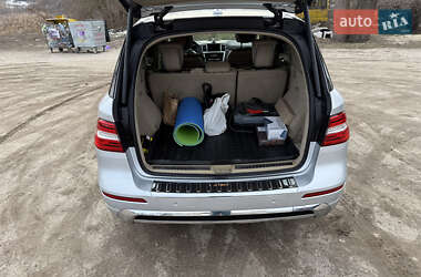 Внедорожник / Кроссовер Mercedes-Benz M-Class 2013 в 