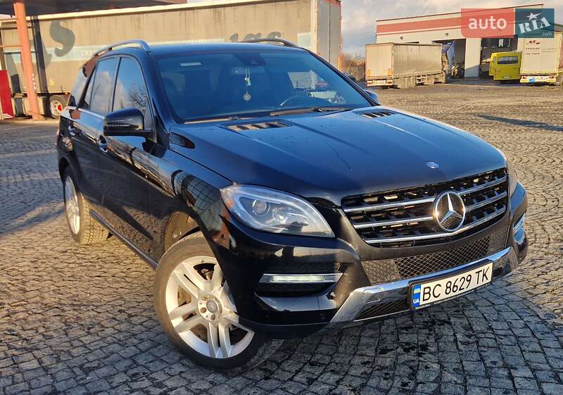 Позашляховик / Кросовер Mercedes-Benz M-Class 2013 в Мукачевому