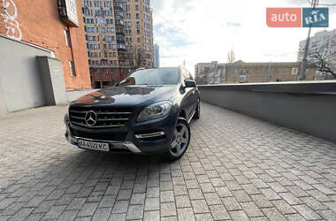 Mercedes-Benz M-Class 2012 Mercedes-Benz M-Class 2012