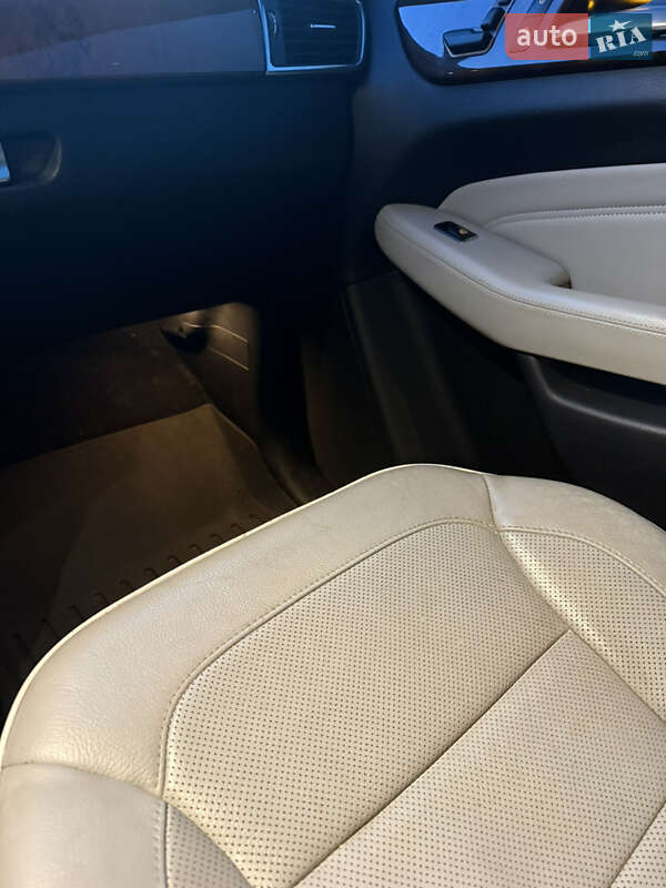 Позашляховик / Кросовер Mercedes-Benz M-Class 2013 в Одесі