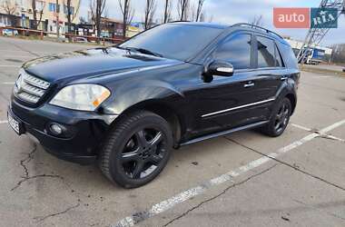 Внедорожник / Кроссовер Mercedes-Benz M-Class 2008 в Киеве