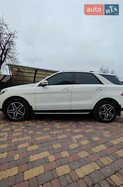 Внедорожник / Кроссовер Mercedes-Benz M-Class 2013 в 
