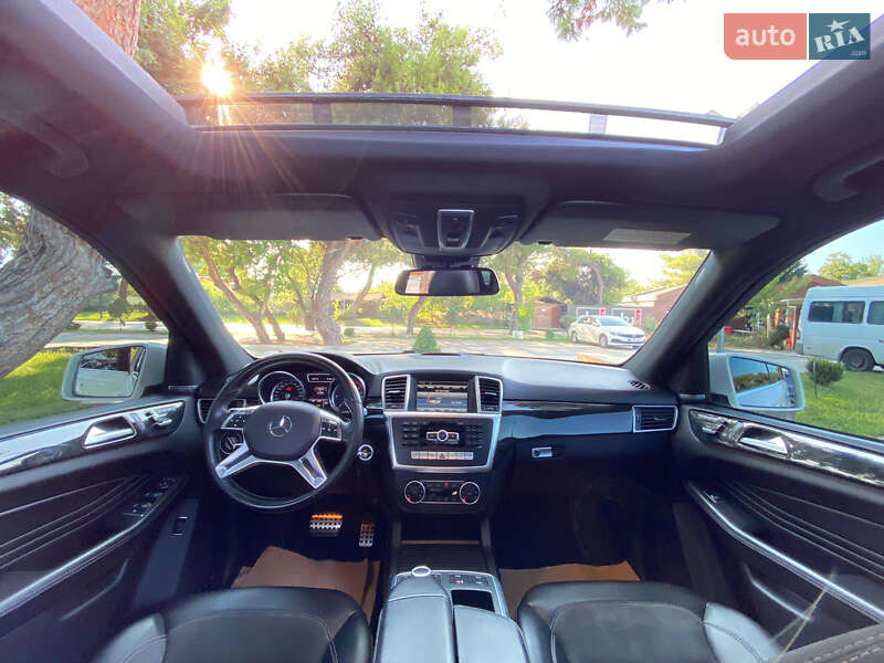 Позашляховик / Кросовер Mercedes-Benz M-Class 2012 в Кривому Розі
