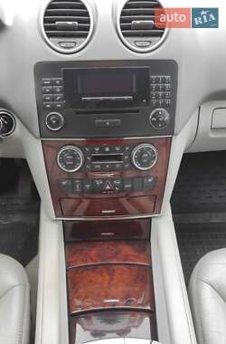 Внедорожник / Кроссовер Mercedes-Benz M-Class 2006 в 