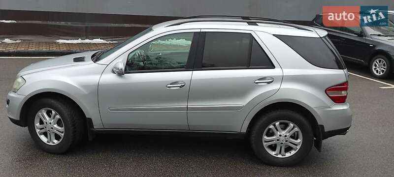 Внедорожник / Кроссовер Mercedes-Benz M-Class 2006 в Киеве
