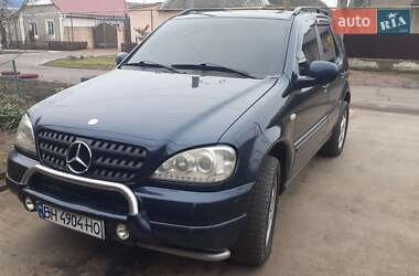 Позашляховик / Кросовер Mercedes-Benz M-Class 1999 в 