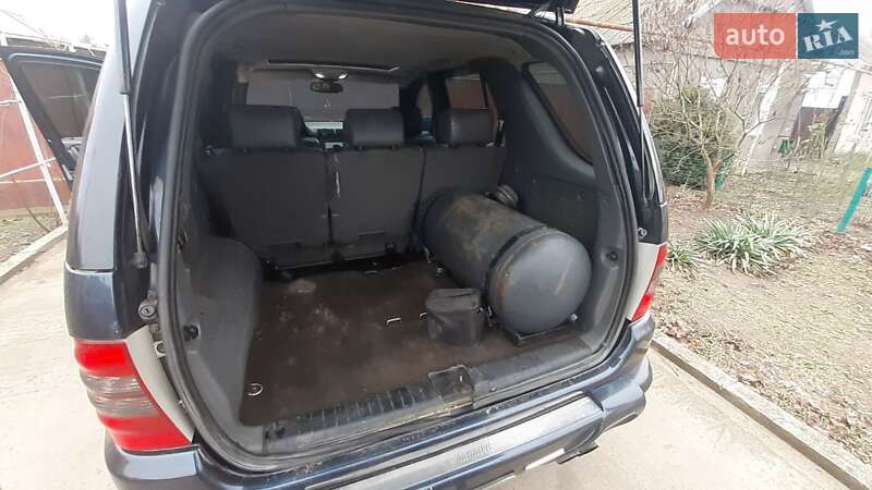 Внедорожник / Кроссовер Mercedes-Benz M-Class 1999 в Березовке