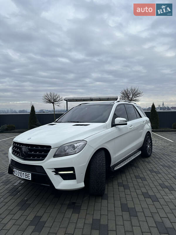 Внедорожник / Кроссовер Mercedes-Benz M-Class 2011 в Хусте