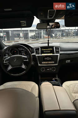 Позашляховик / Кросовер Mercedes-Benz M-Class 2011 в Хусті