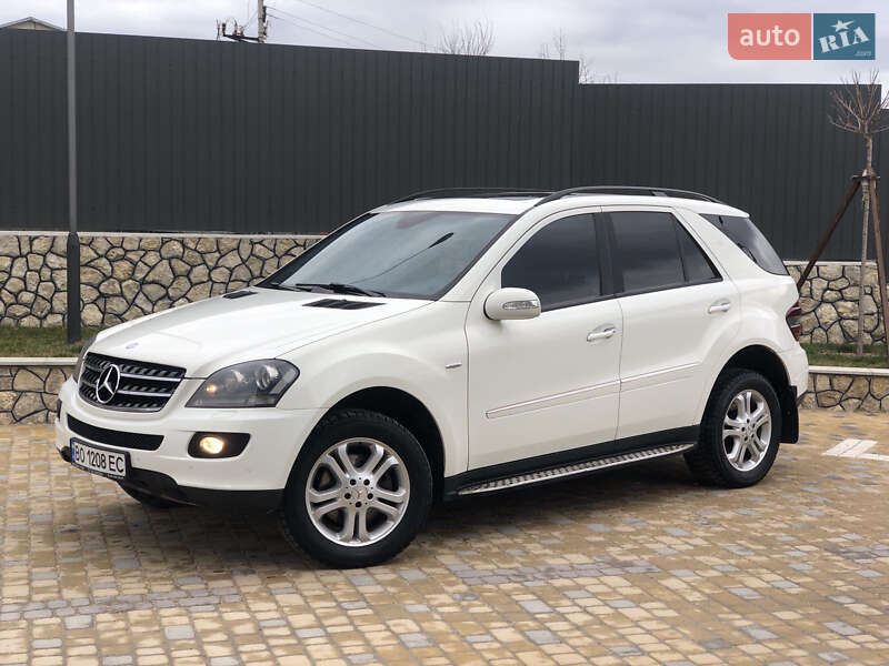 Внедорожник / Кроссовер Mercedes-Benz M-Class 2008 в 