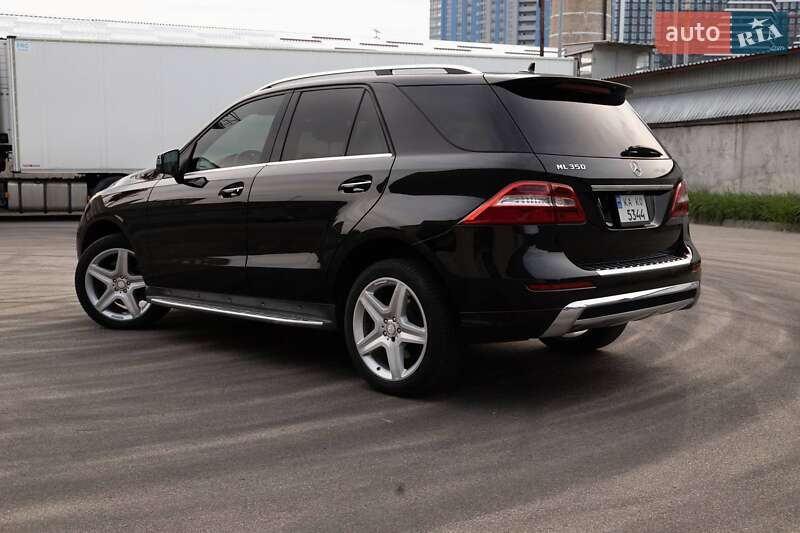 Внедорожник / Кроссовер Mercedes-Benz M-Class 2014 в 