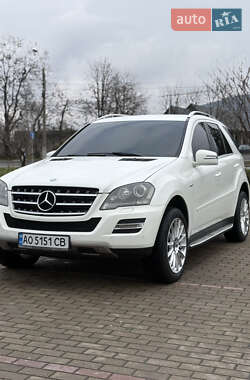 Mercedes-Benz M-Class 2011