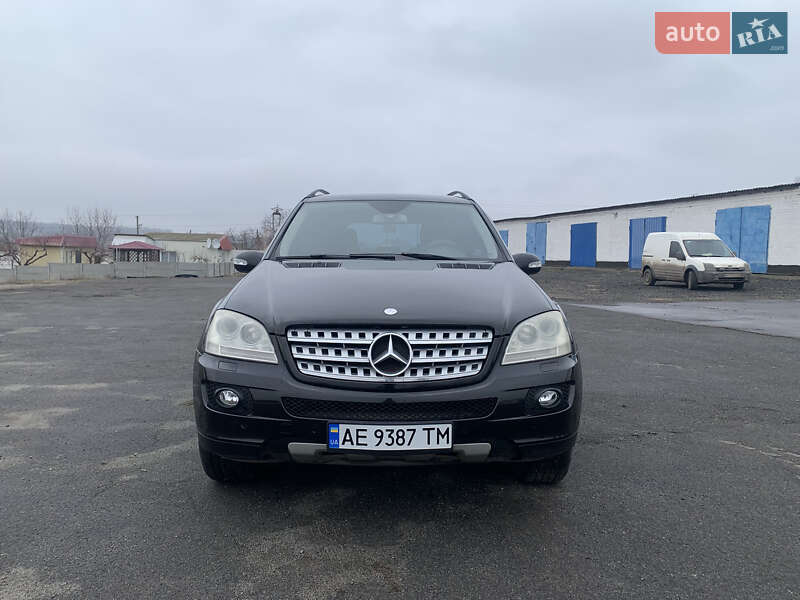 Внедорожник / Кроссовер Mercedes-Benz M-Class 2008 в Кривом Роге