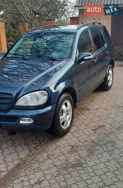 Внедорожник / Кроссовер Mercedes-Benz M-Class 2003 в 