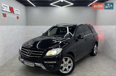 Позашляховик / Кросовер Mercedes-Benz M-Class 2011 в 