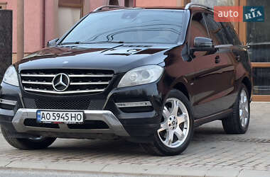 Позашляховик / Кросовер Mercedes-Benz M-Class 2011 в 