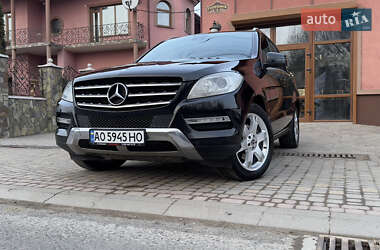 Позашляховик / Кросовер Mercedes-Benz M-Class 2011 в 