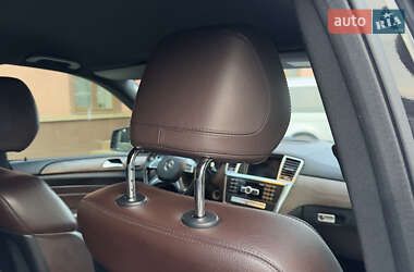 Позашляховик / Кросовер Mercedes-Benz M-Class 2011 в 