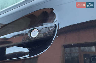 Позашляховик / Кросовер Mercedes-Benz M-Class 2011 в 