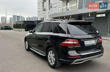 Внедорожник / Кроссовер Mercedes-Benz M-Class 2012 в Киеве