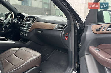 Внедорожник / Кроссовер Mercedes-Benz M-Class 2012 в Киеве