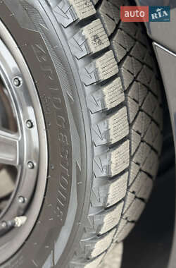 Внедорожник / Кроссовер Mercedes-Benz M-Class 2013 в 