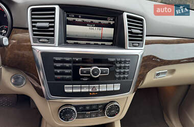Внедорожник / Кроссовер Mercedes-Benz M-Class 2013 в 