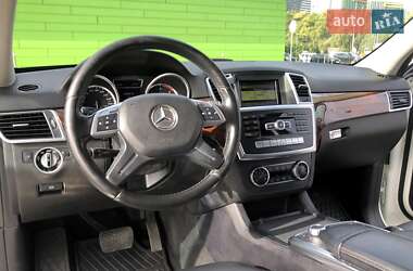 Позашляховик / Кросовер Mercedes-Benz M-Class 2012 в Києві