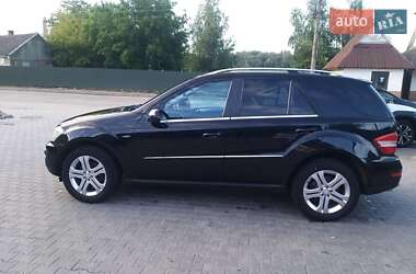 Внедорожник / Кроссовер Mercedes-Benz M-Class 2010 в 